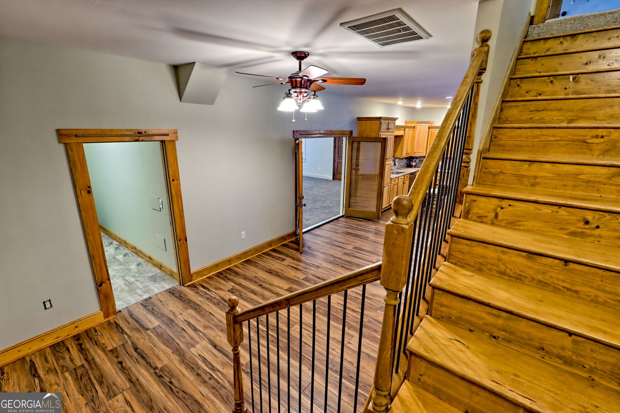 Mountain Rest, South Carolina 29664, United States, 3 Bedrooms Bedrooms, ,3 BathroomsBathrooms,Residential,Active,241140