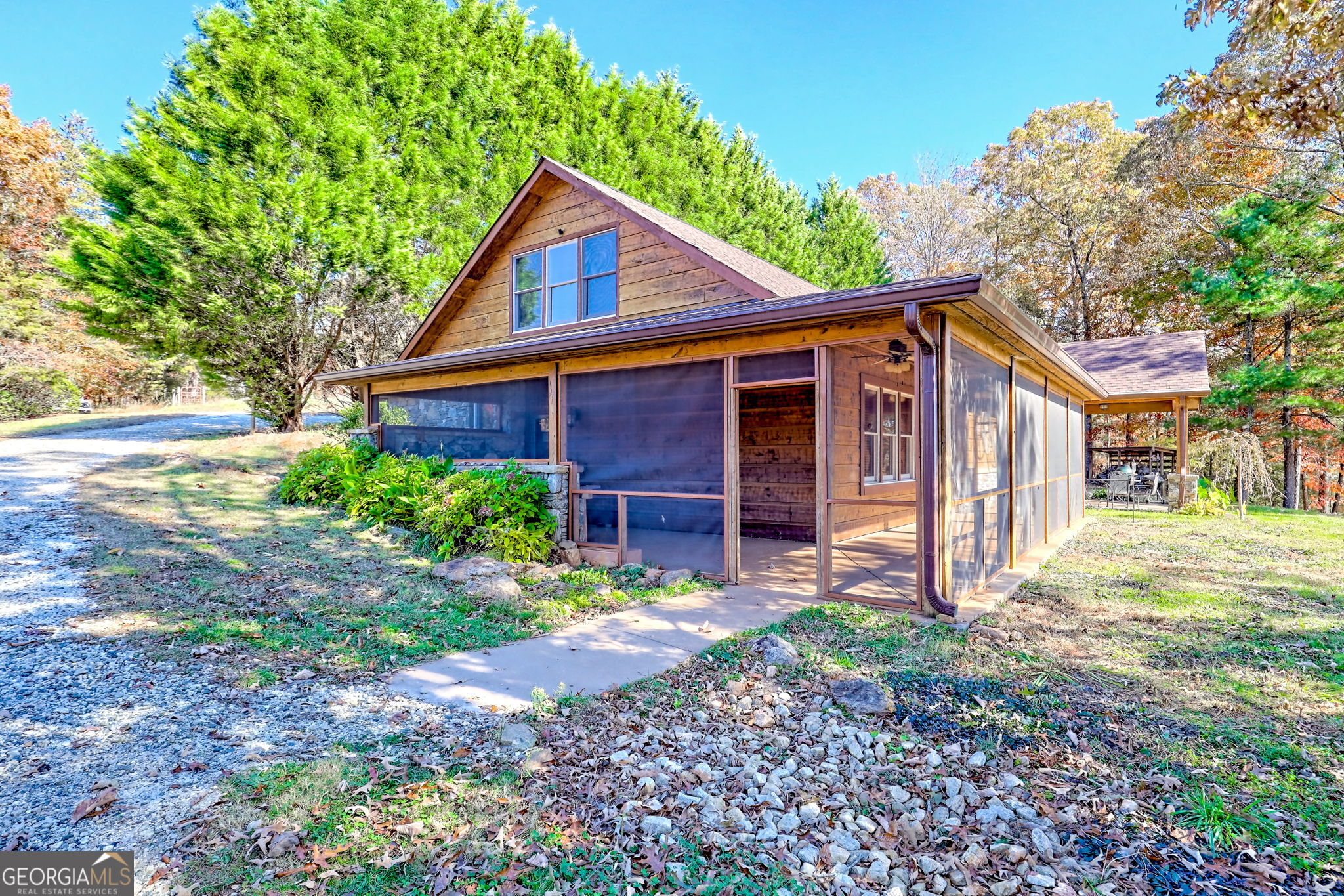 Mountain Rest, South Carolina 29664, United States, 3 Bedrooms Bedrooms, ,3 BathroomsBathrooms,Residential,Active,241140