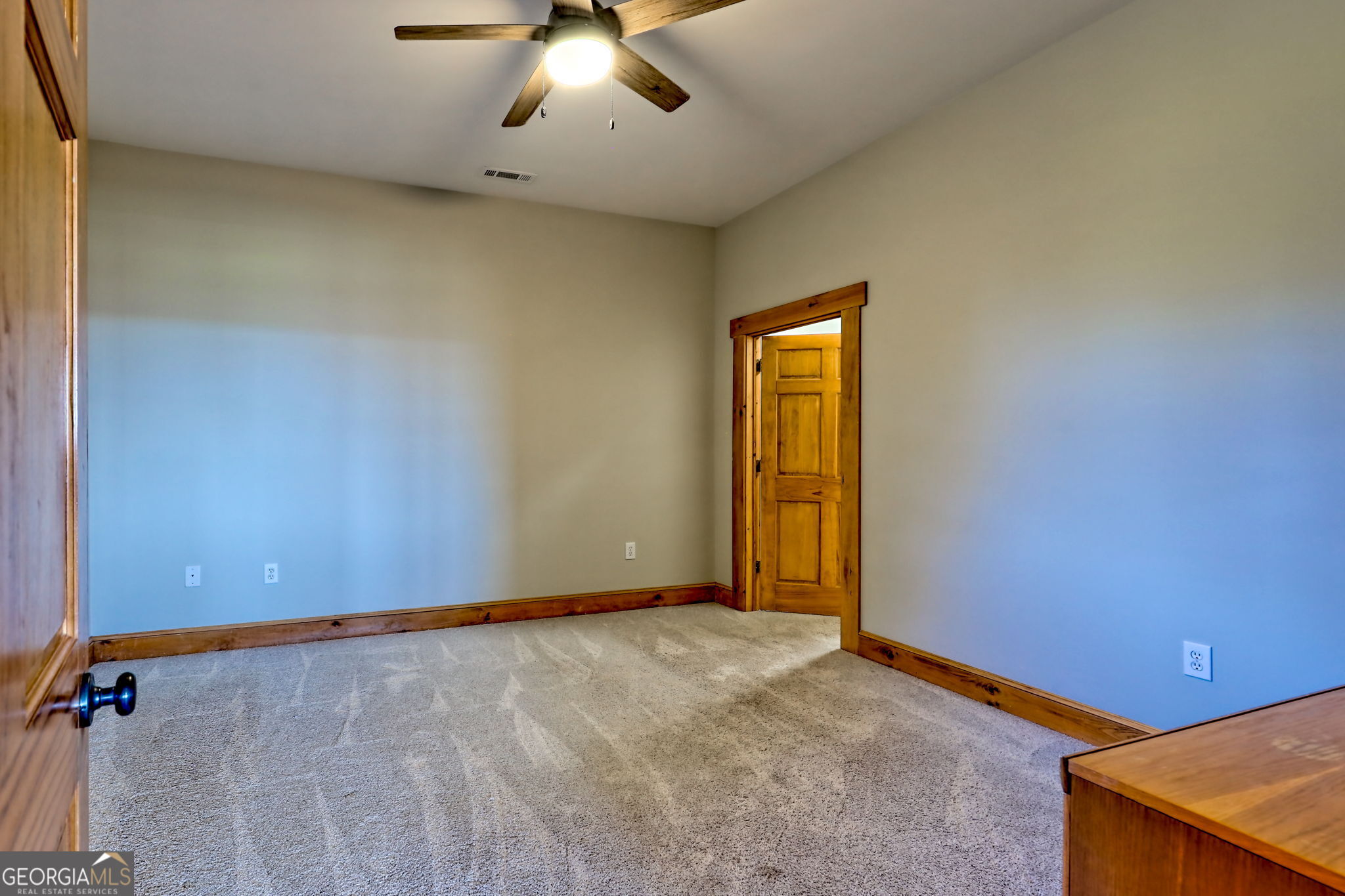 Mountain Rest, South Carolina 29664, United States, 3 Bedrooms Bedrooms, ,3 BathroomsBathrooms,Residential,Active,241140