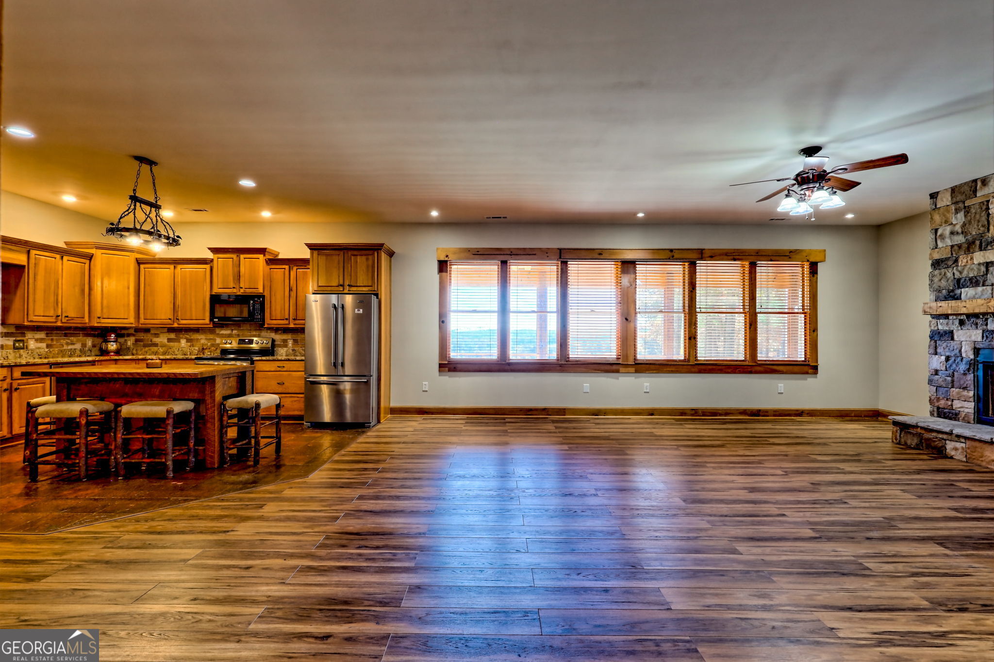 Mountain Rest, South Carolina 29664, United States, 3 Bedrooms Bedrooms, ,3 BathroomsBathrooms,Residential,Active,241140