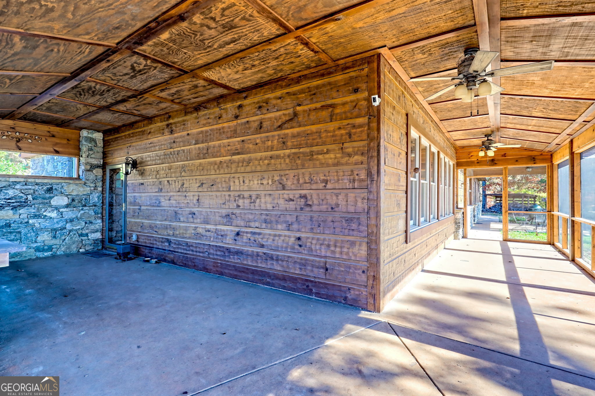 Mountain Rest, South Carolina 29664, United States, 3 Bedrooms Bedrooms, ,3 BathroomsBathrooms,Residential,Active,241140