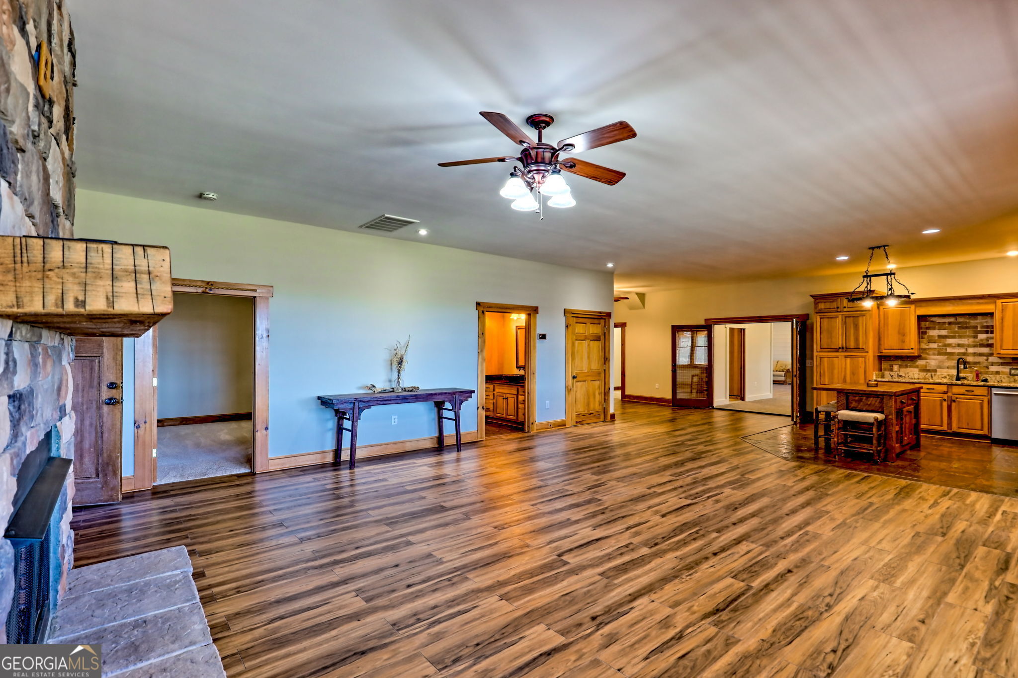 Mountain Rest, South Carolina 29664, United States, 3 Bedrooms Bedrooms, ,3 BathroomsBathrooms,Residential,Active,241140