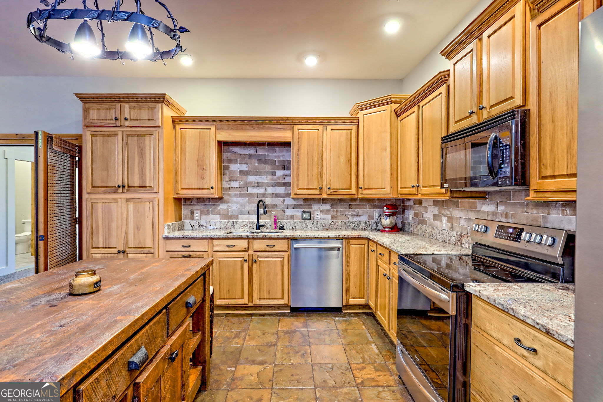 Mountain Rest, South Carolina 29664, United States, 3 Bedrooms Bedrooms, ,3 BathroomsBathrooms,Residential,Active,241140