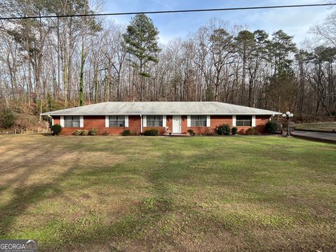 Photo of 33 E Kenora Drive SW, Rome, GA 30165 (MLS # 10669799)