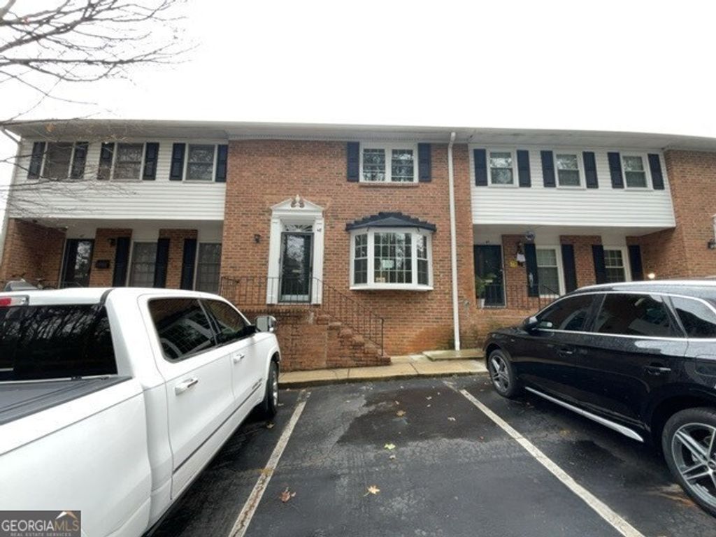 Photo of 6520 Roswell Road #48, Atlanta, GA 30328 (MLS # 10659625)