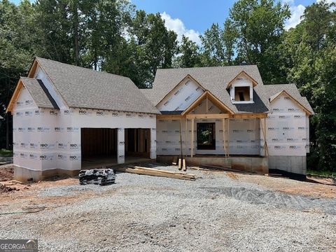 A home in Newnan