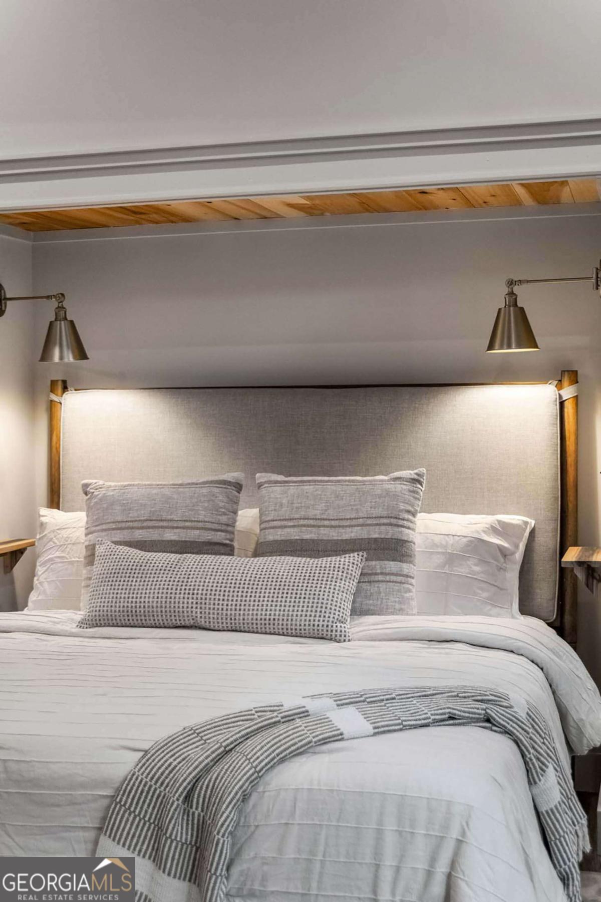 Saratoga Haven - Residential