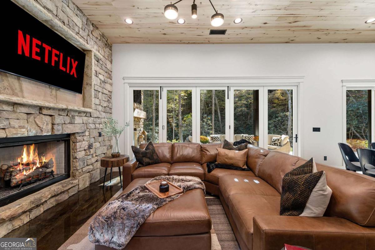 Saratoga Haven - Residential