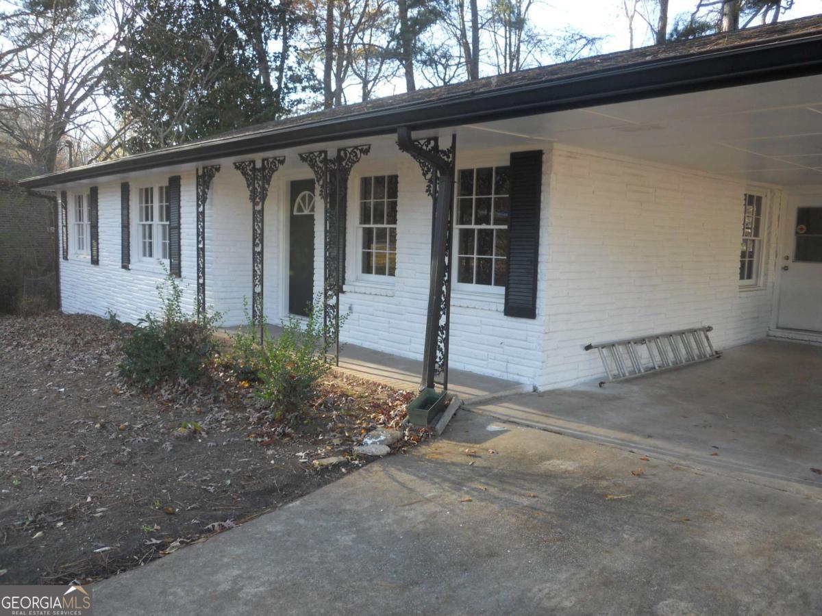 Nicely renovated ranch in Riverdale, great location,20 minutes to the airport and 25 minutes to downtown ATL. 4 bedrooms and 2.5 baths, fresh paint , Luxury vinyl throughout the house.Granite counter top in kitchen and all both rooms. This property is great for first time home buyer, RBNB, NO rental restrictions. This property is located in a quiet and well established neighborhood.
