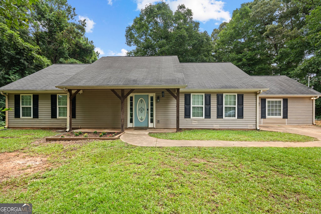 Photo of 1141 Old 41 Highway, Milner, GA 30257 (MLS # 10810312)