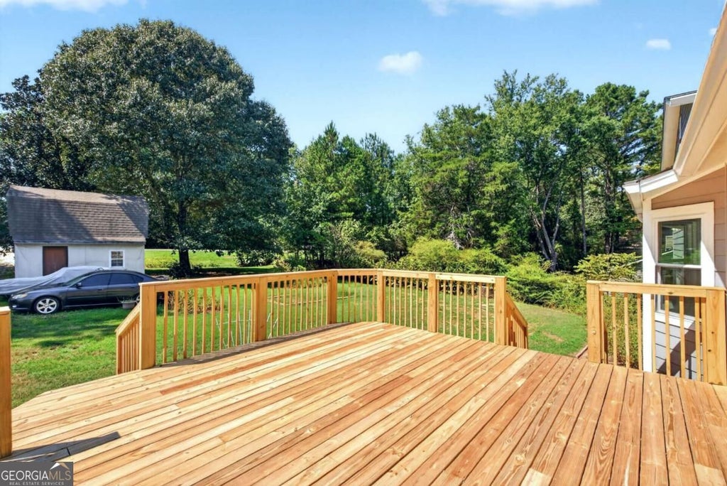 Photo of 5147 Dekalb Way, Stone Mountain, GA 30087 (MLS # 10849366)