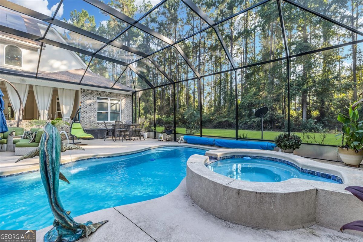 1913 Saint Catherine CIR