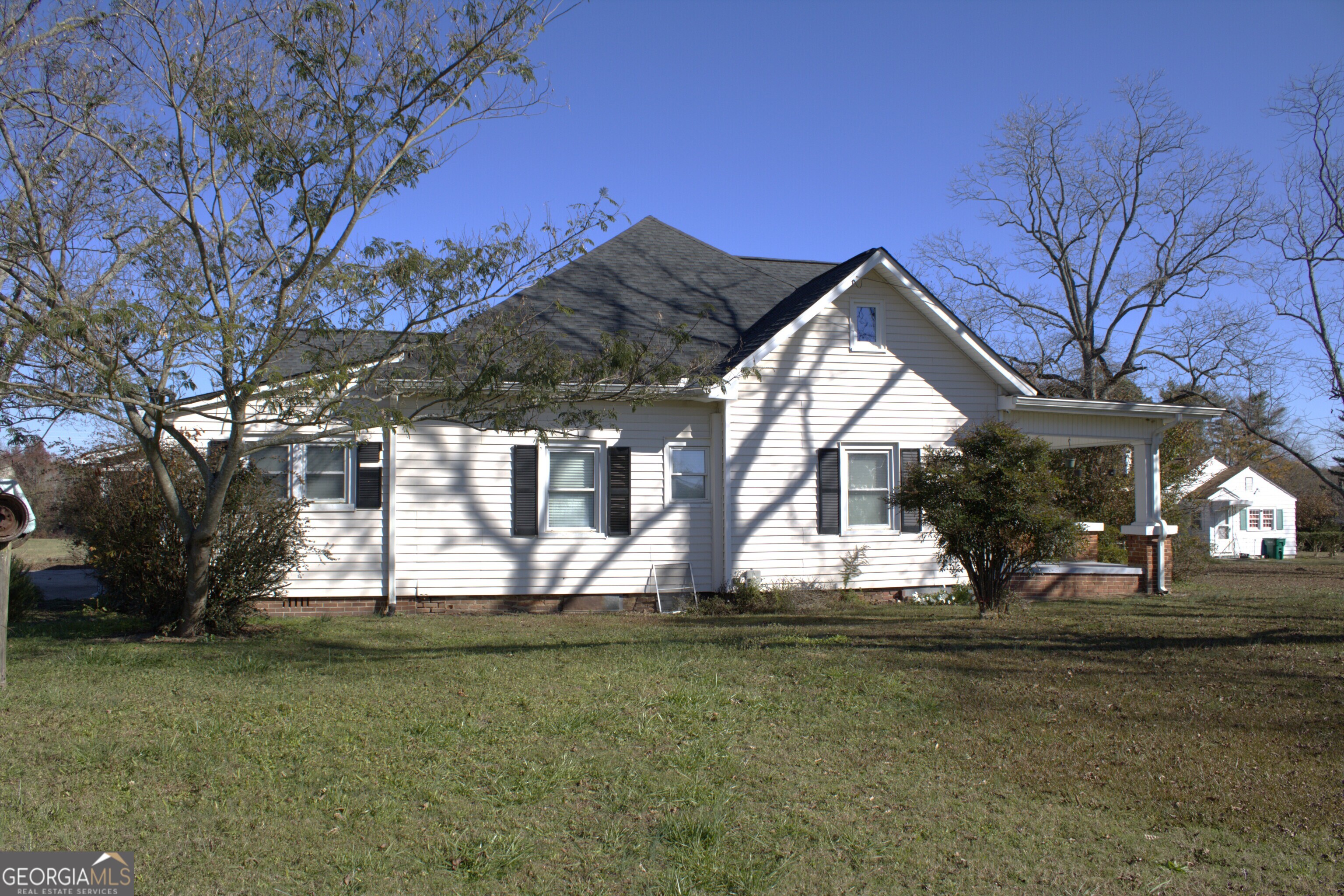 605 Old Highway 29