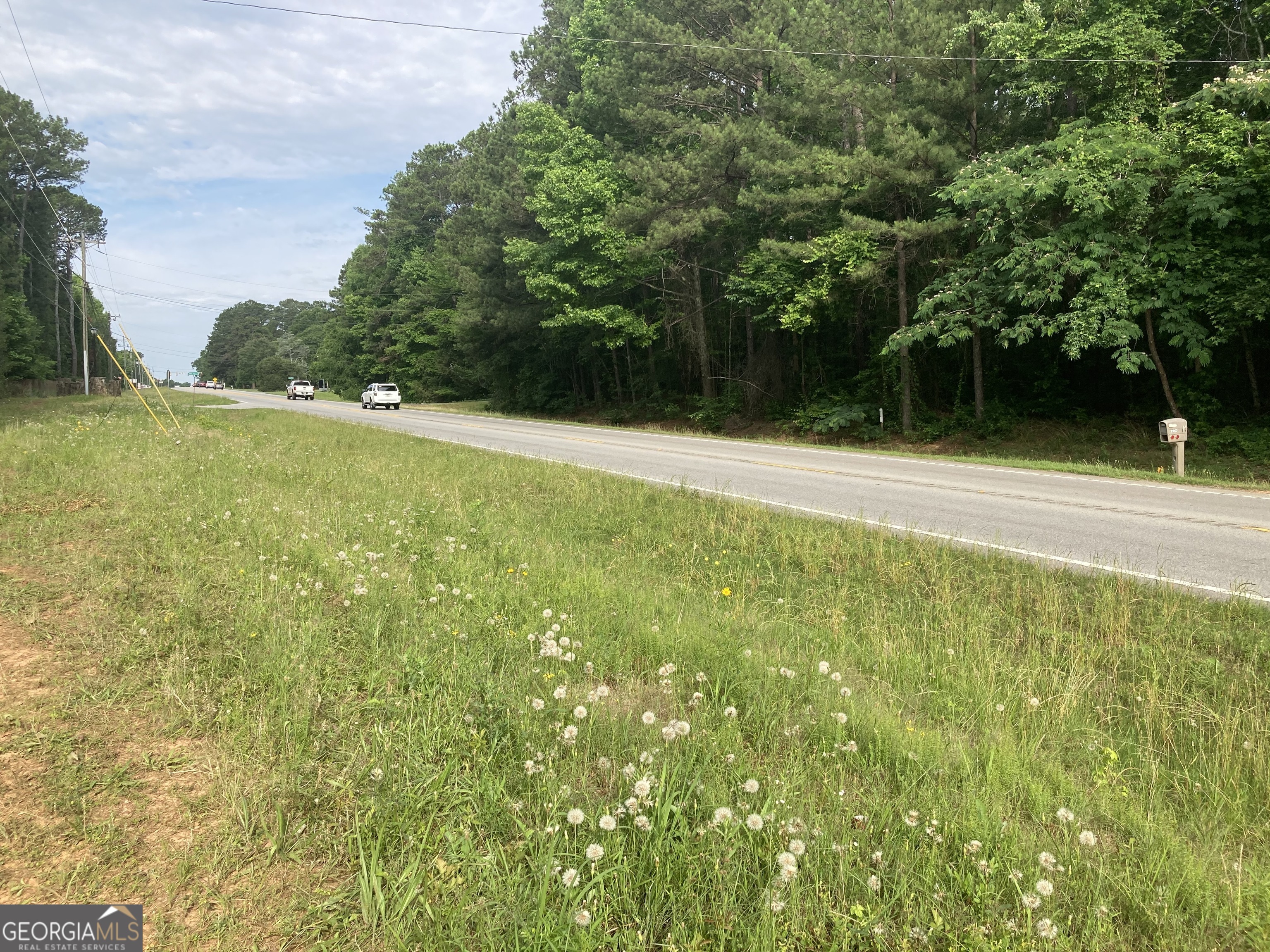 2963 81 HWY E