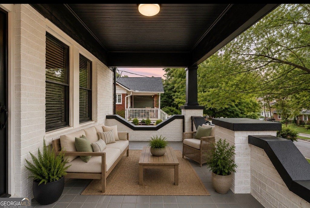 Photo of 1600 Rogers Avenue SW, Atlanta, GA 30310 (MLS # 10855946)