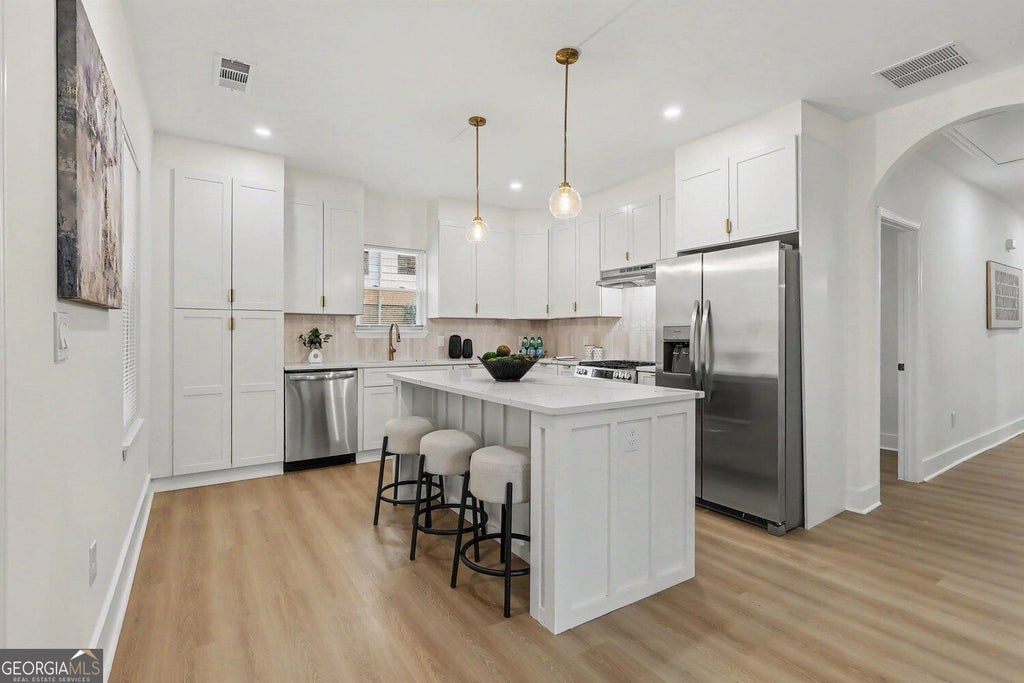 Photo of 1600 Rogers Avenue SW, Atlanta, GA 30310 (MLS # 10855946)