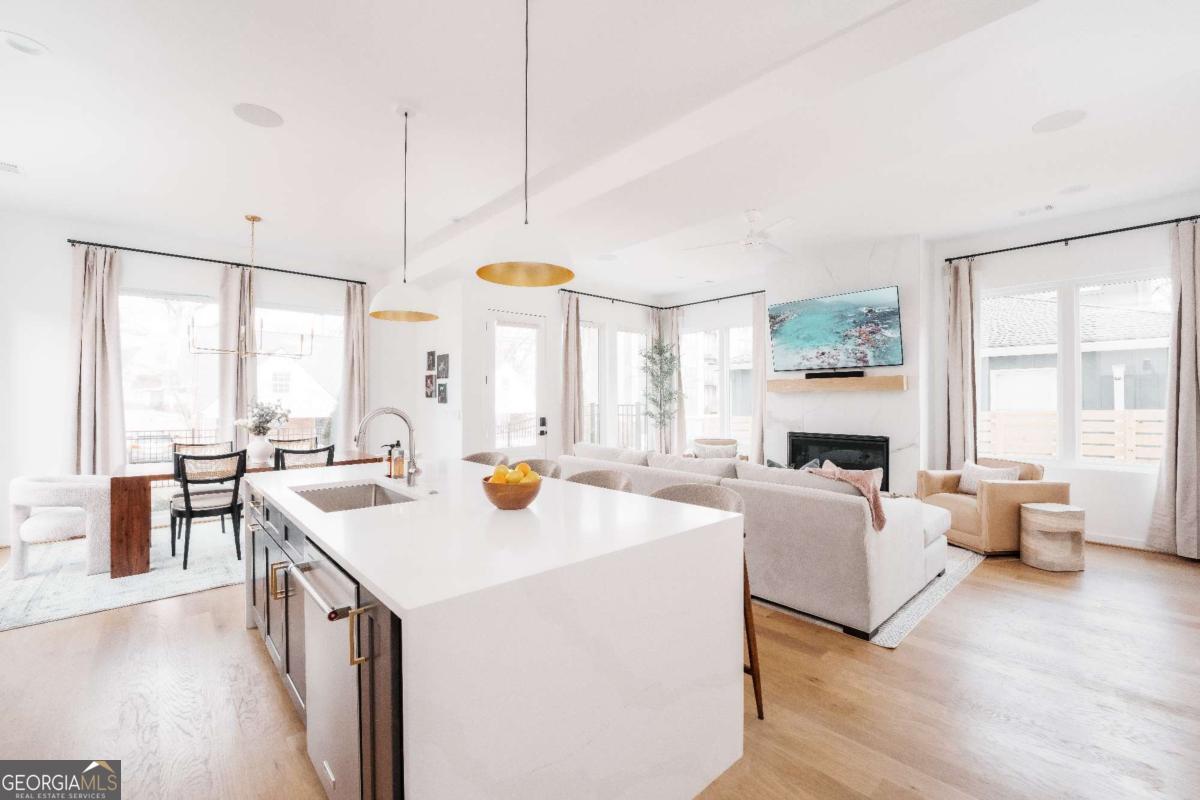 1141 Wade ST NE A