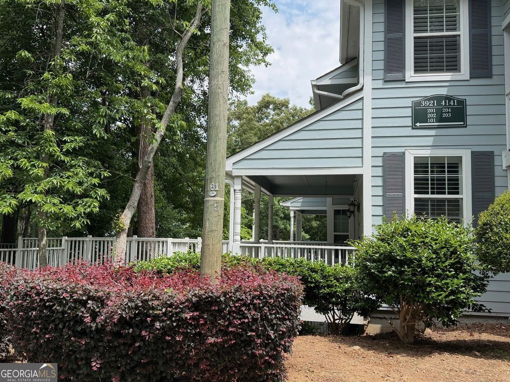 Photo of 3921 Riverlook Parkway SE #201, Marietta, GA 30067 (MLS # 10763386)