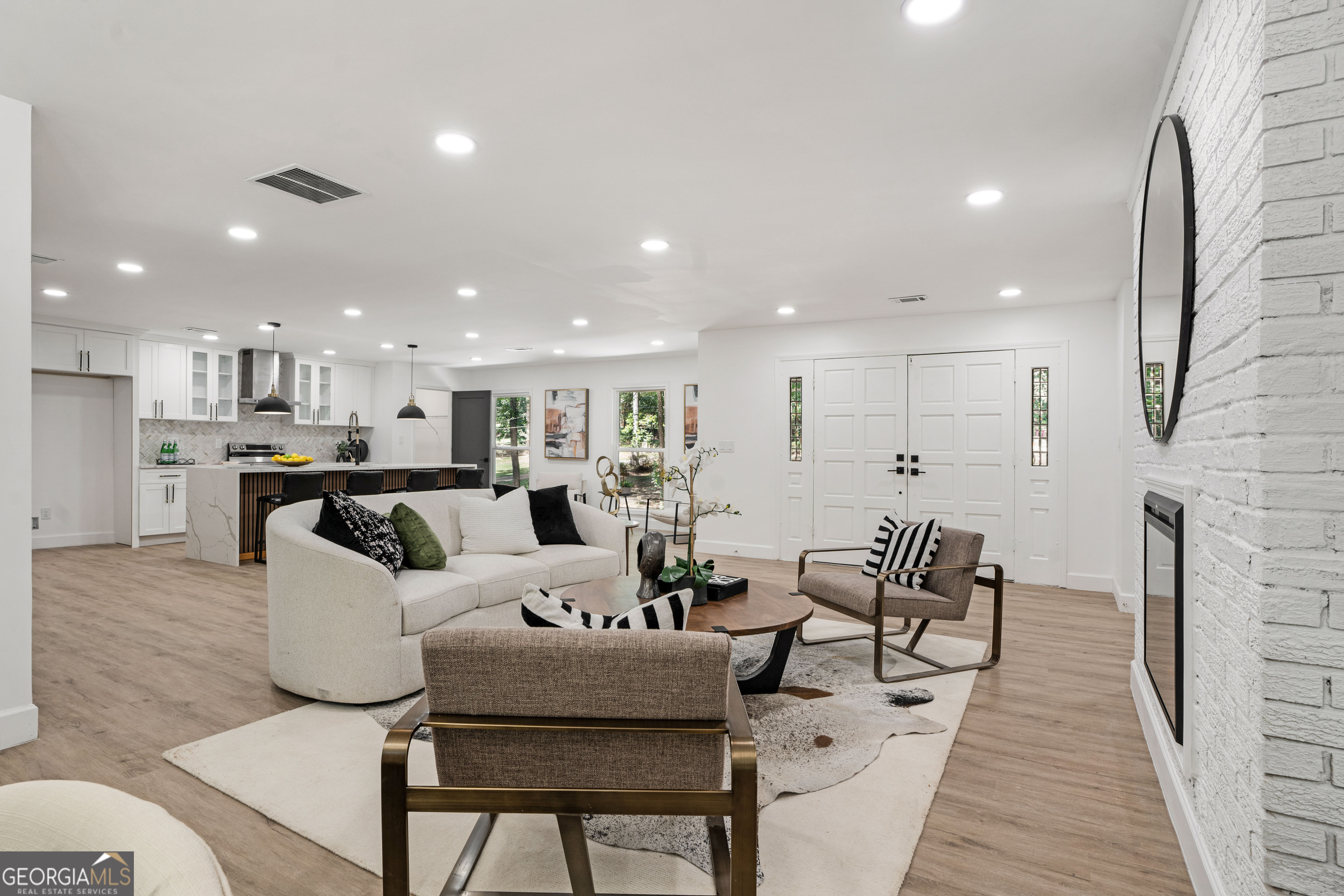 2019 Emerald DR