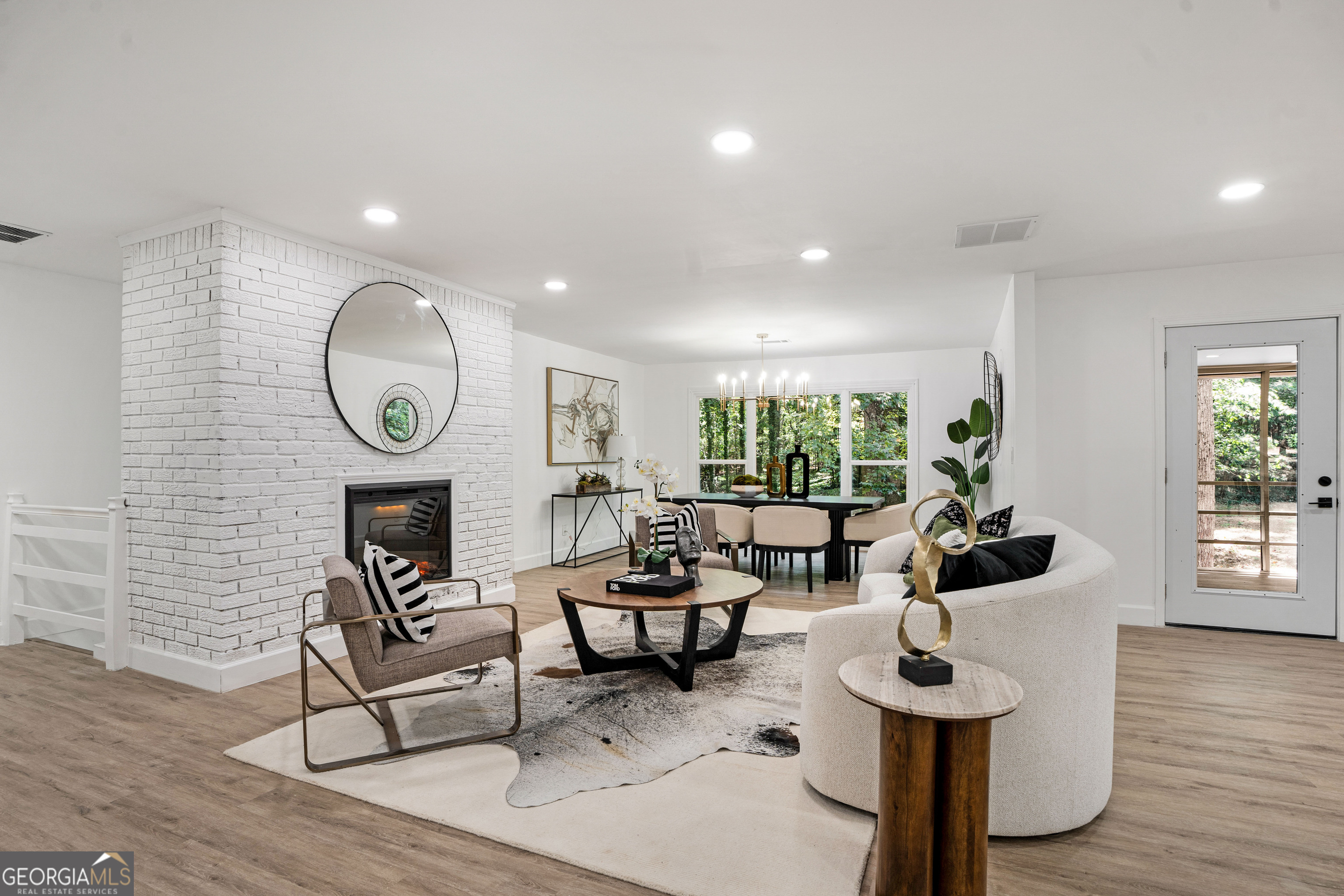 2019 Emerald DR