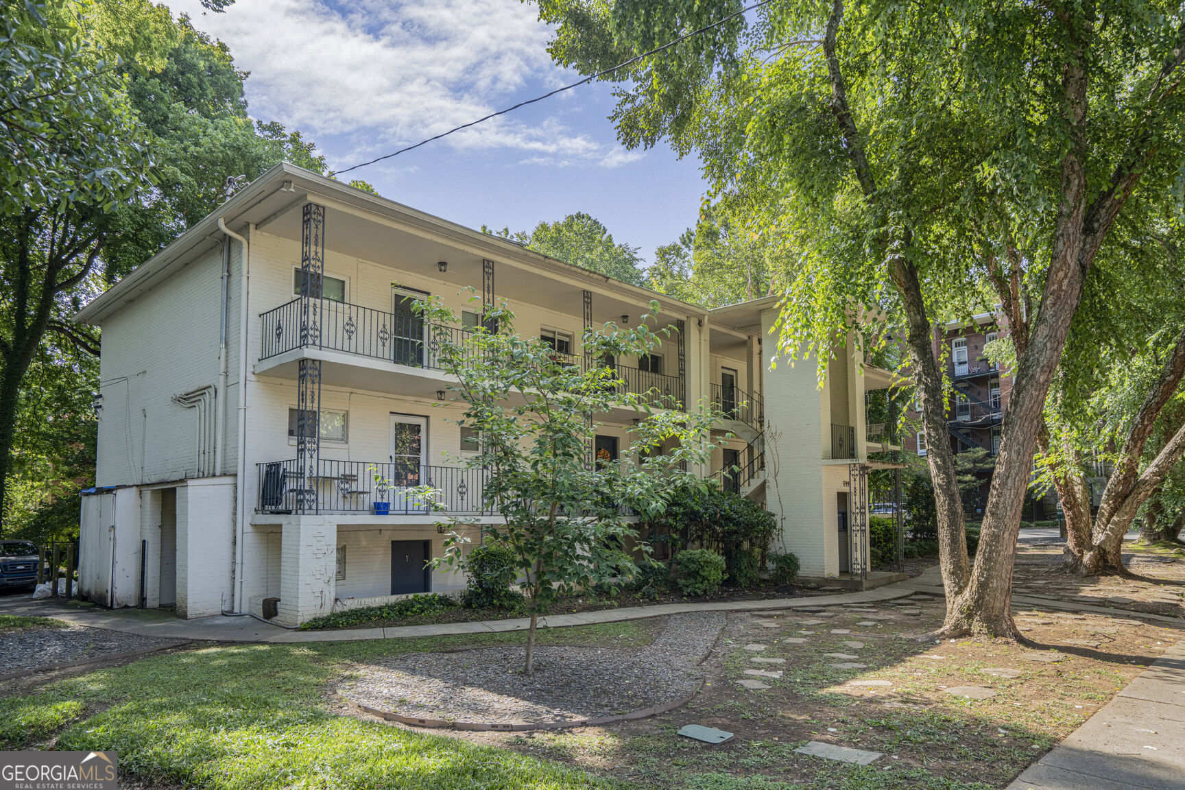 699 Argonne AVE NE APT 203