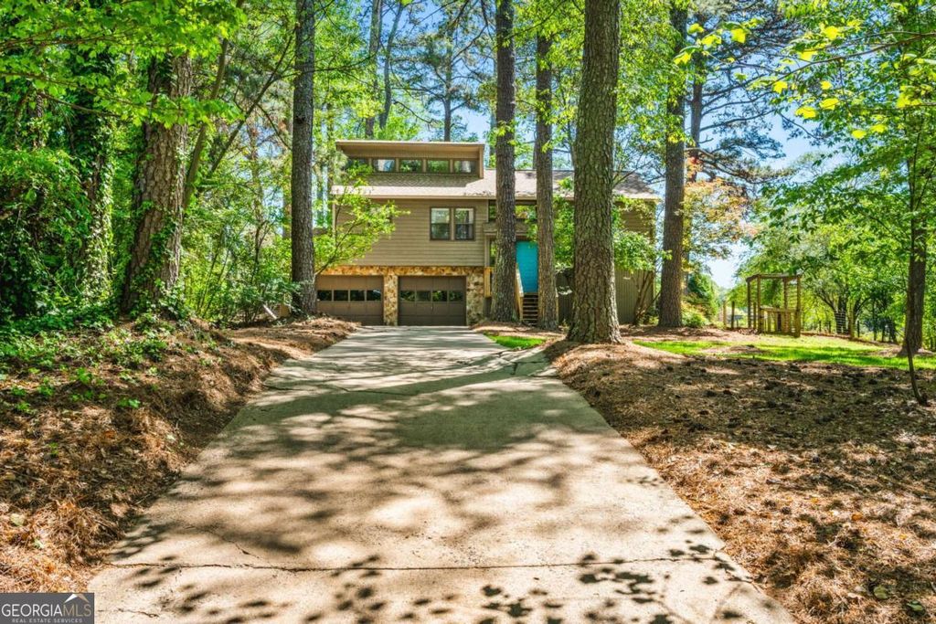 Photo of 6903 Heritage Place, Acworth, GA 30102 (MLS # 10732303)