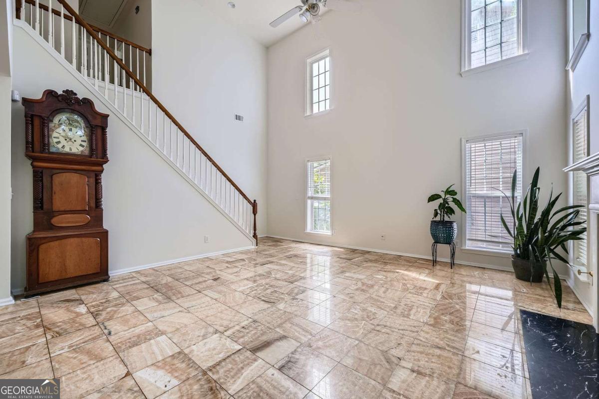 1259 Crescentwood LN