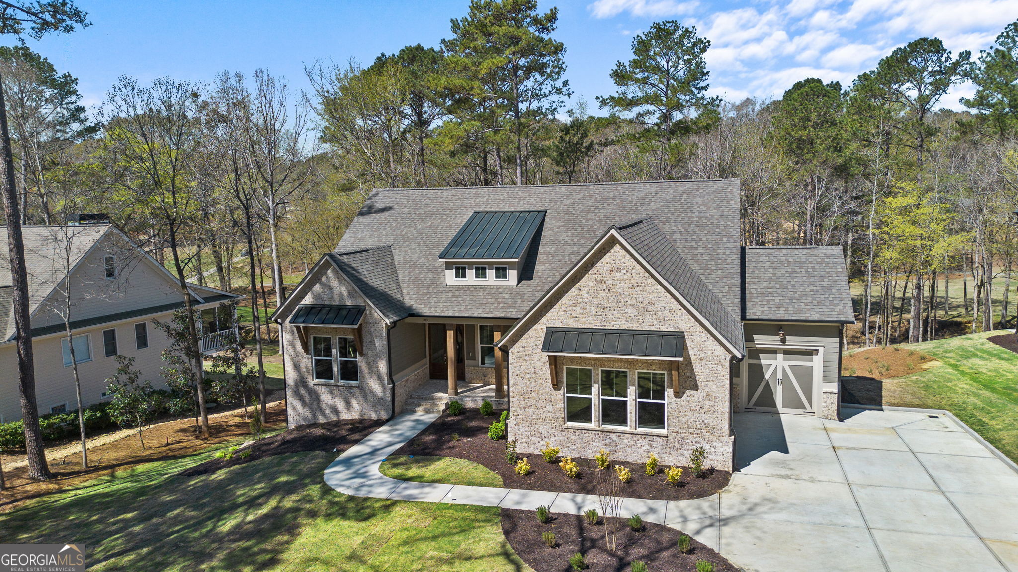 1051 Pinehurst DR