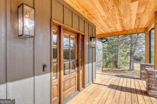 655 Sanctuary DR