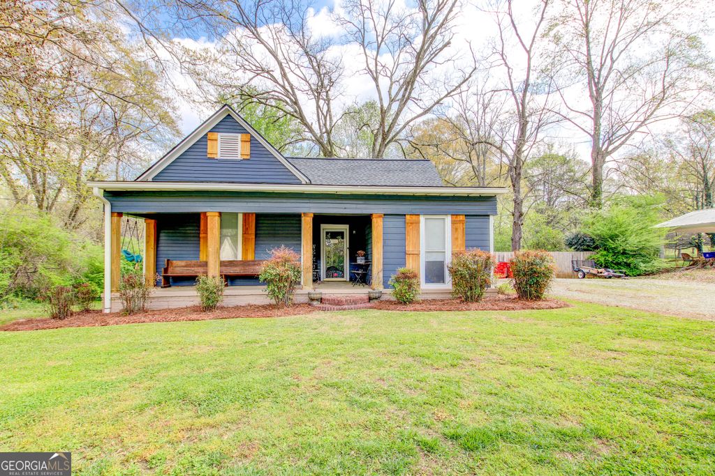 Photo of 226 Mill Street, Bowdon, GA 30108 (MLS # 10721981)