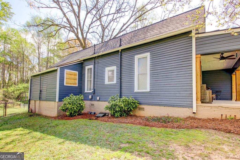 Photo of 226 Mill Street, Bowdon, GA 30108 (MLS # 10721981)