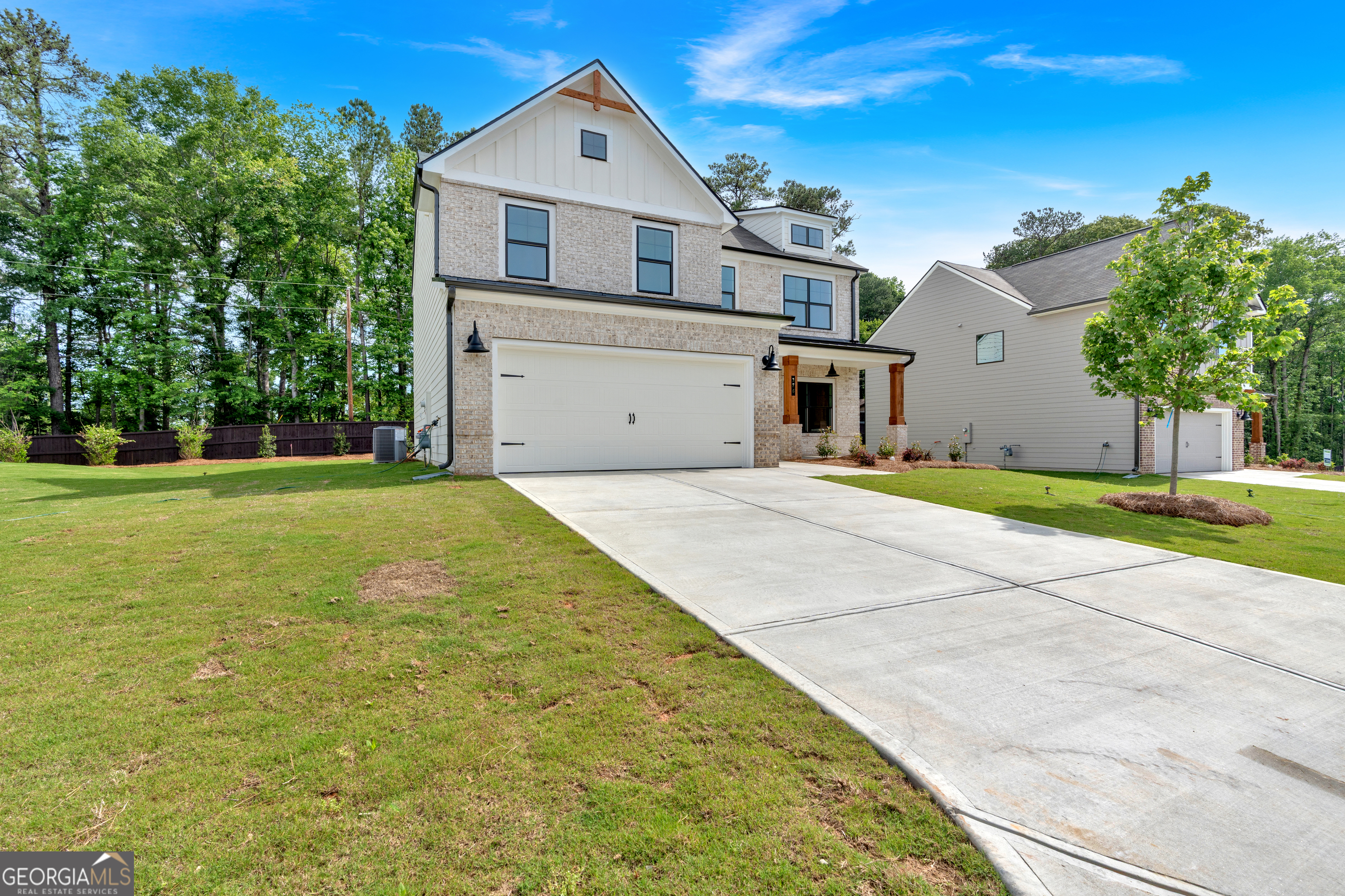 369 Waterbluff DR
