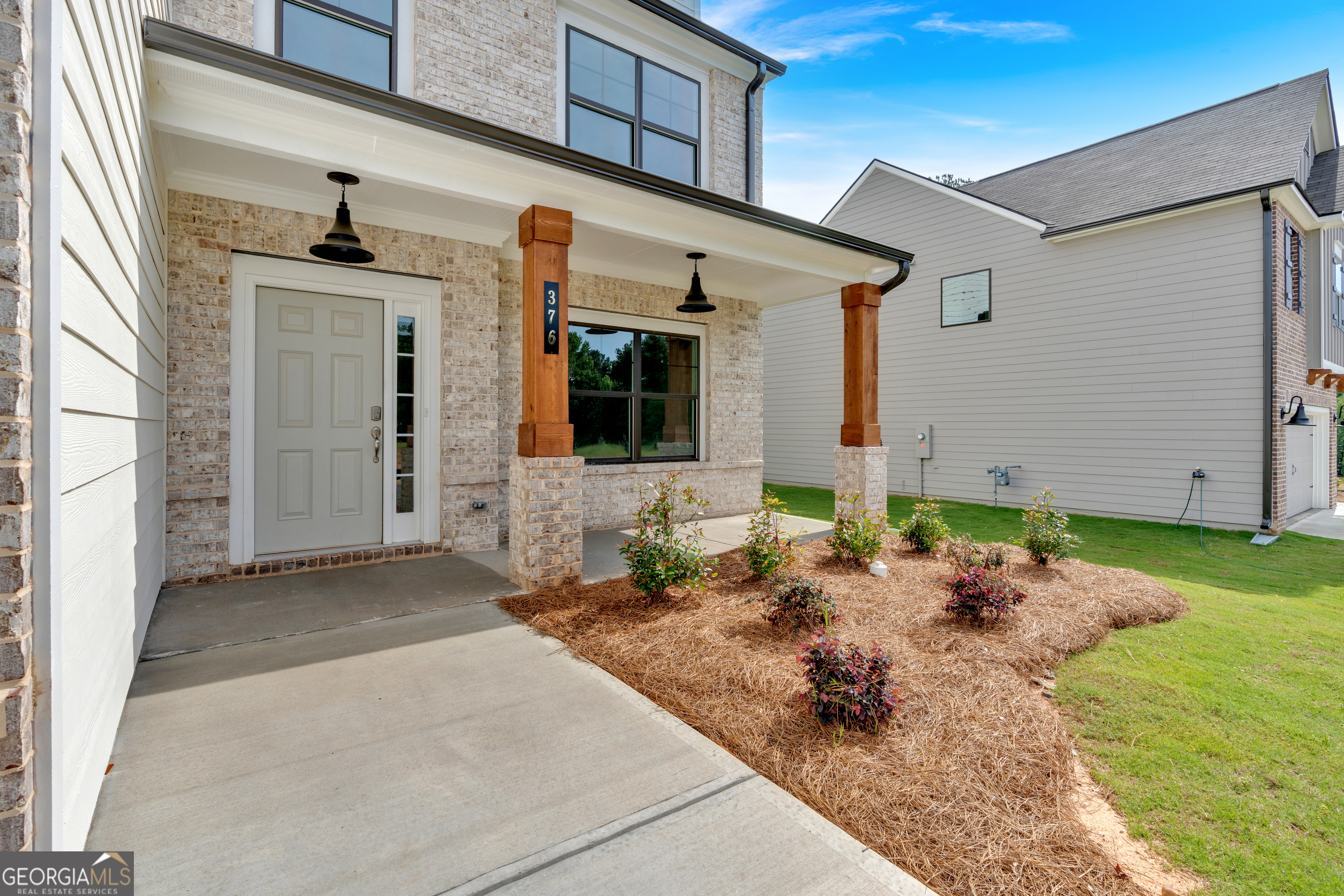 369 Waterbluff DR