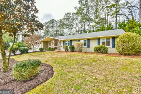 Photo of 1195 Fielding Way, Marietta, GA 30068 (MLS # 10582160)