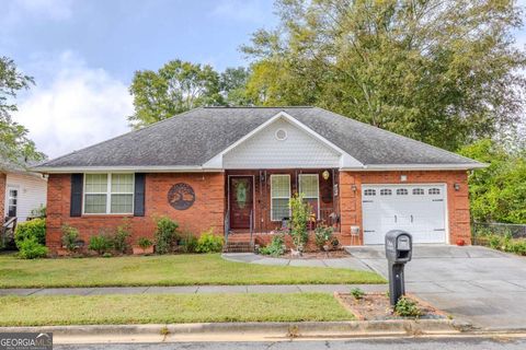 Photo of 1 Fir Street NE, Rome, GA 30161 (MLS # 10614238)