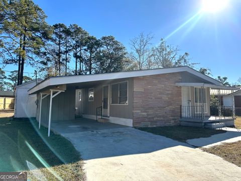 A home in Adel