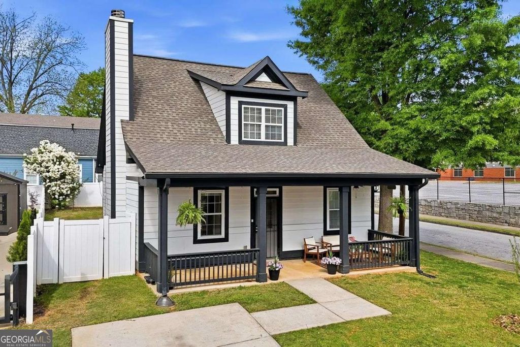 Photo of 520 Mary Street SW, Atlanta, GA 30310 (MLS # 10729555)