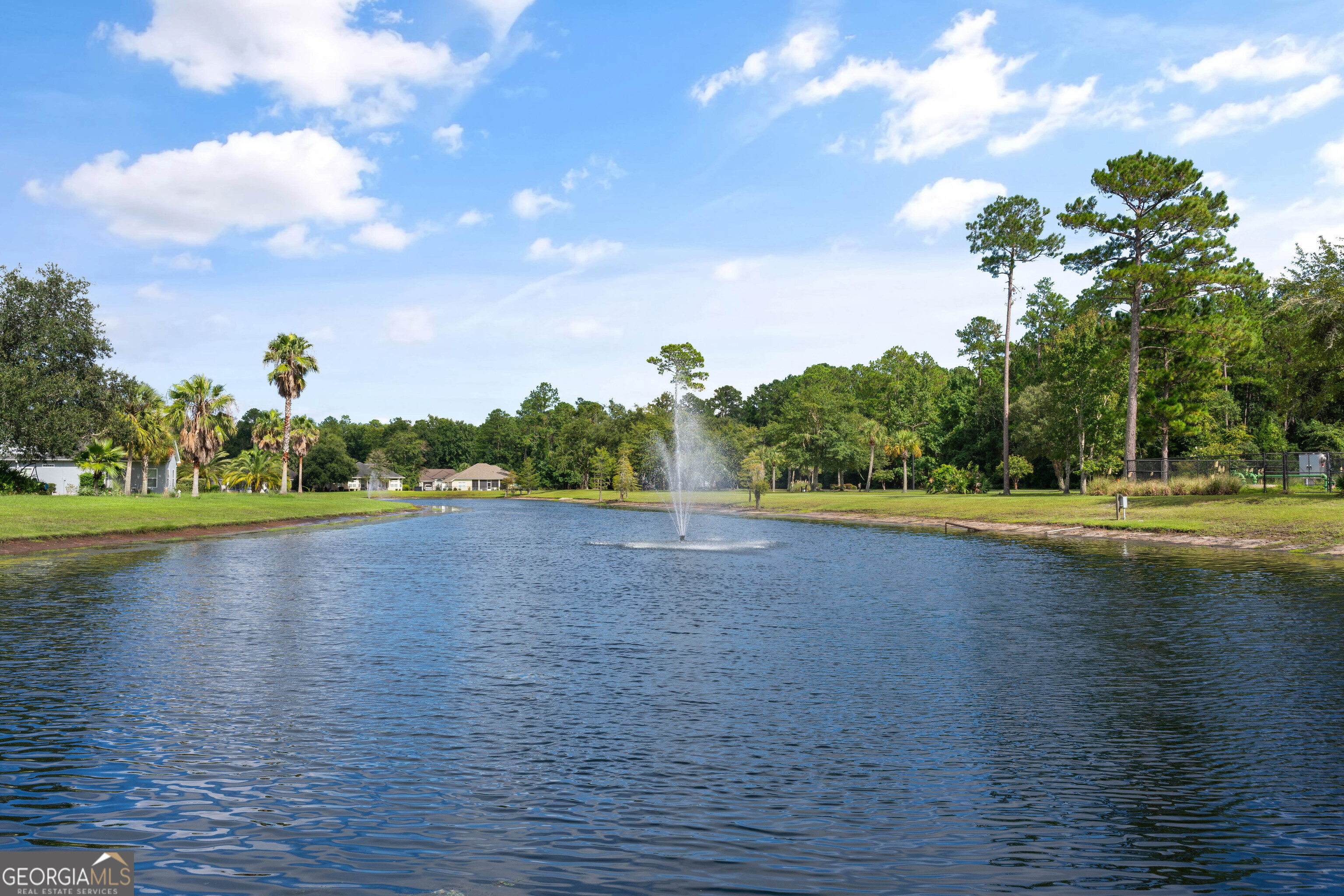 102 Herons Nest CIR