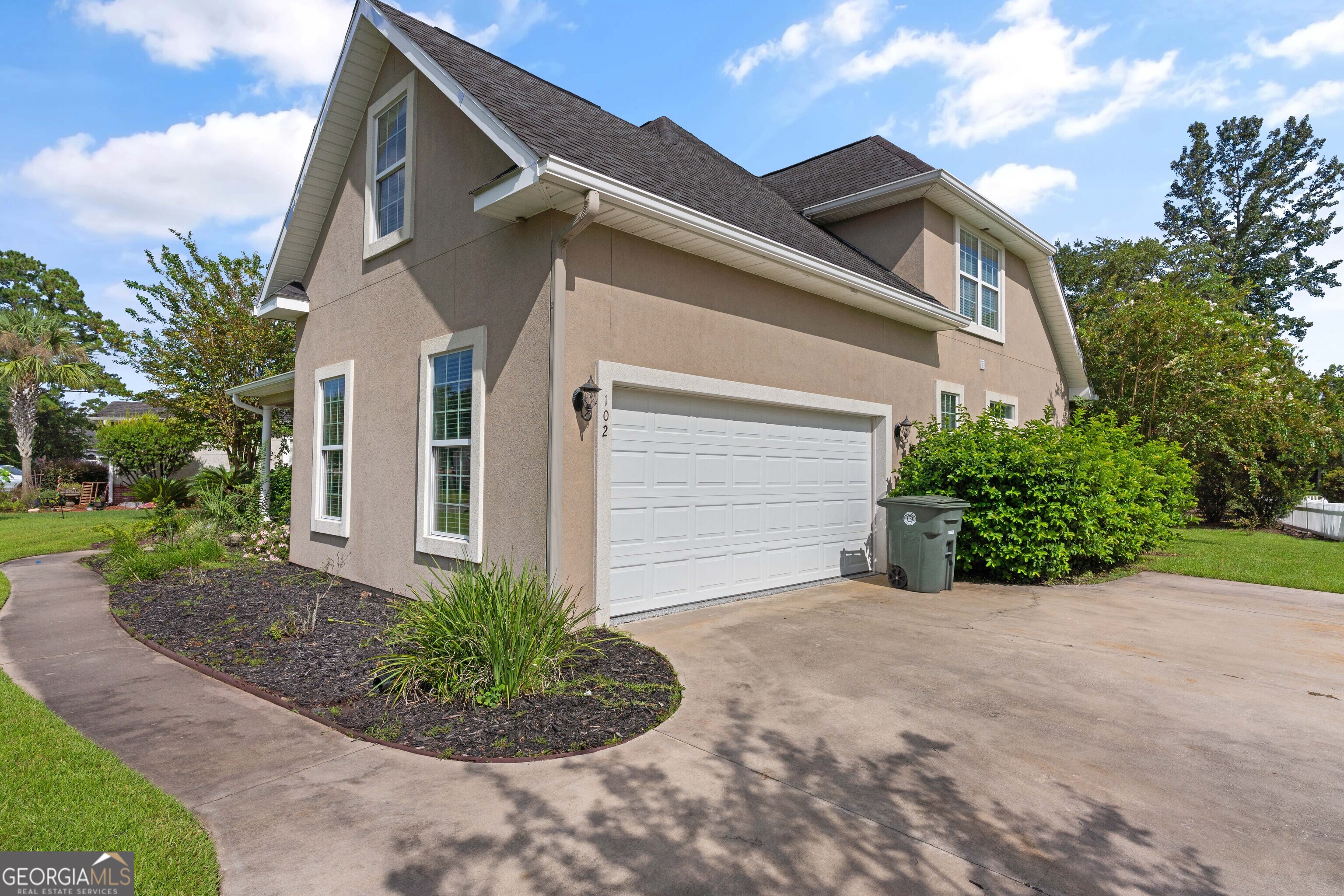 102 Herons Nest CIR