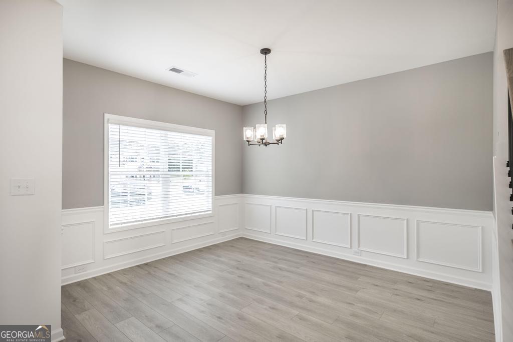 212 Meadows LN 225