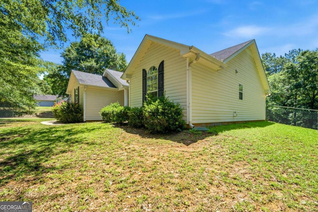 Photo of 85 Five Oaks Drive, Covington, GA 30014 (MLS # 10792392)