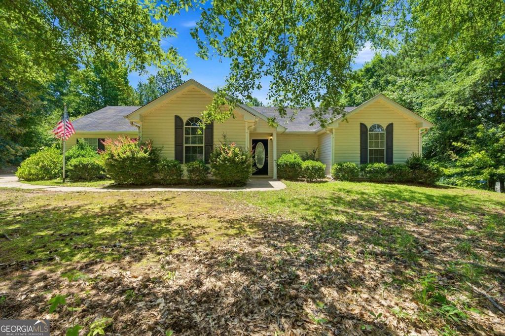 Photo of 85 Five Oaks Drive, Covington, GA 30014 (MLS # 10792392)