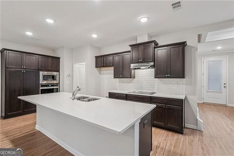 1127 Lucan LN Lawrenceville GA 30043