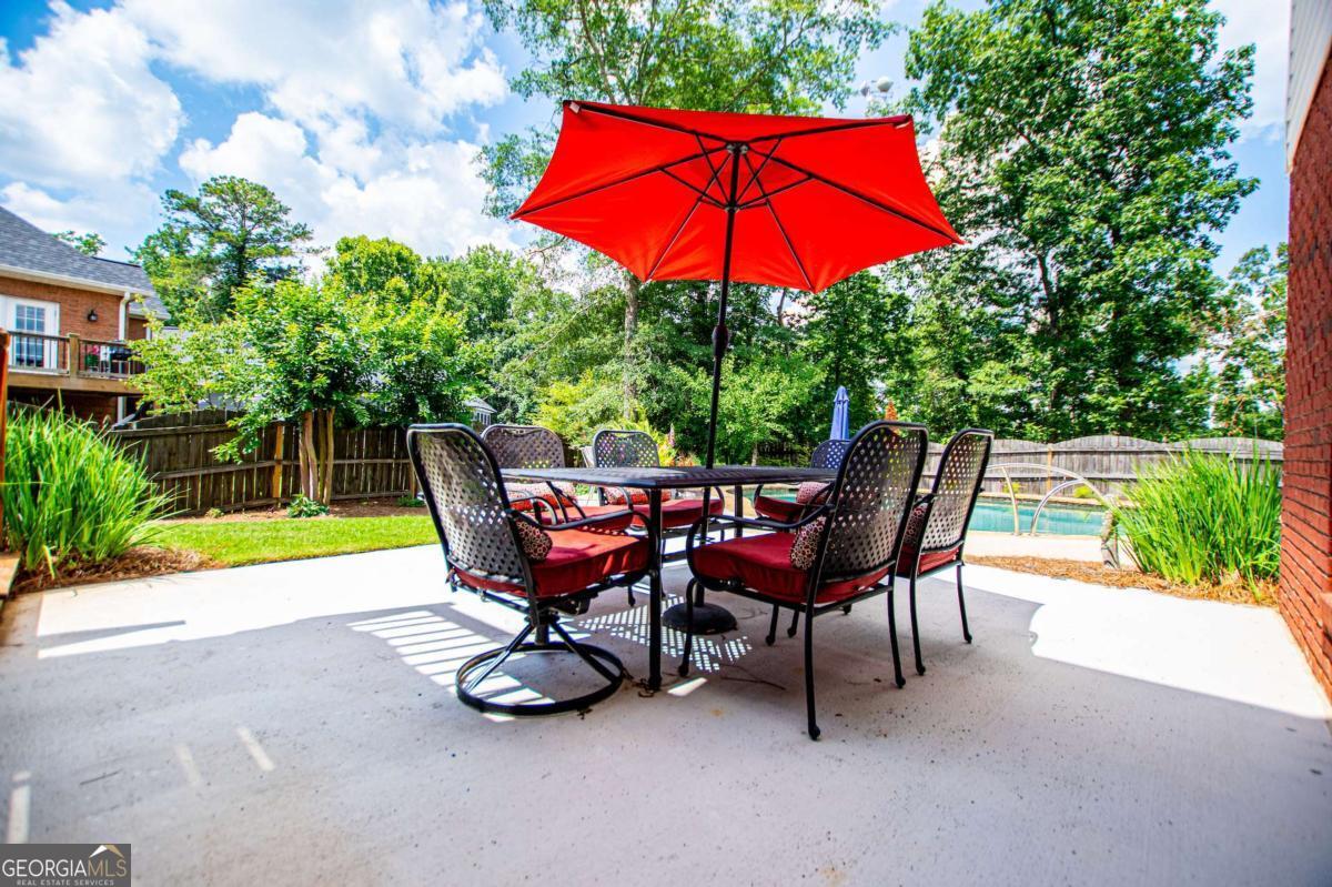 106 Emily CT