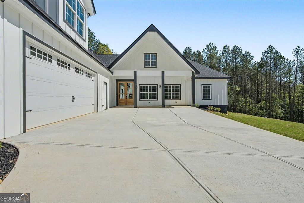 Photo of 242 Mulberry Lane, Lindale, GA 30147 (MLS # 10738018)
