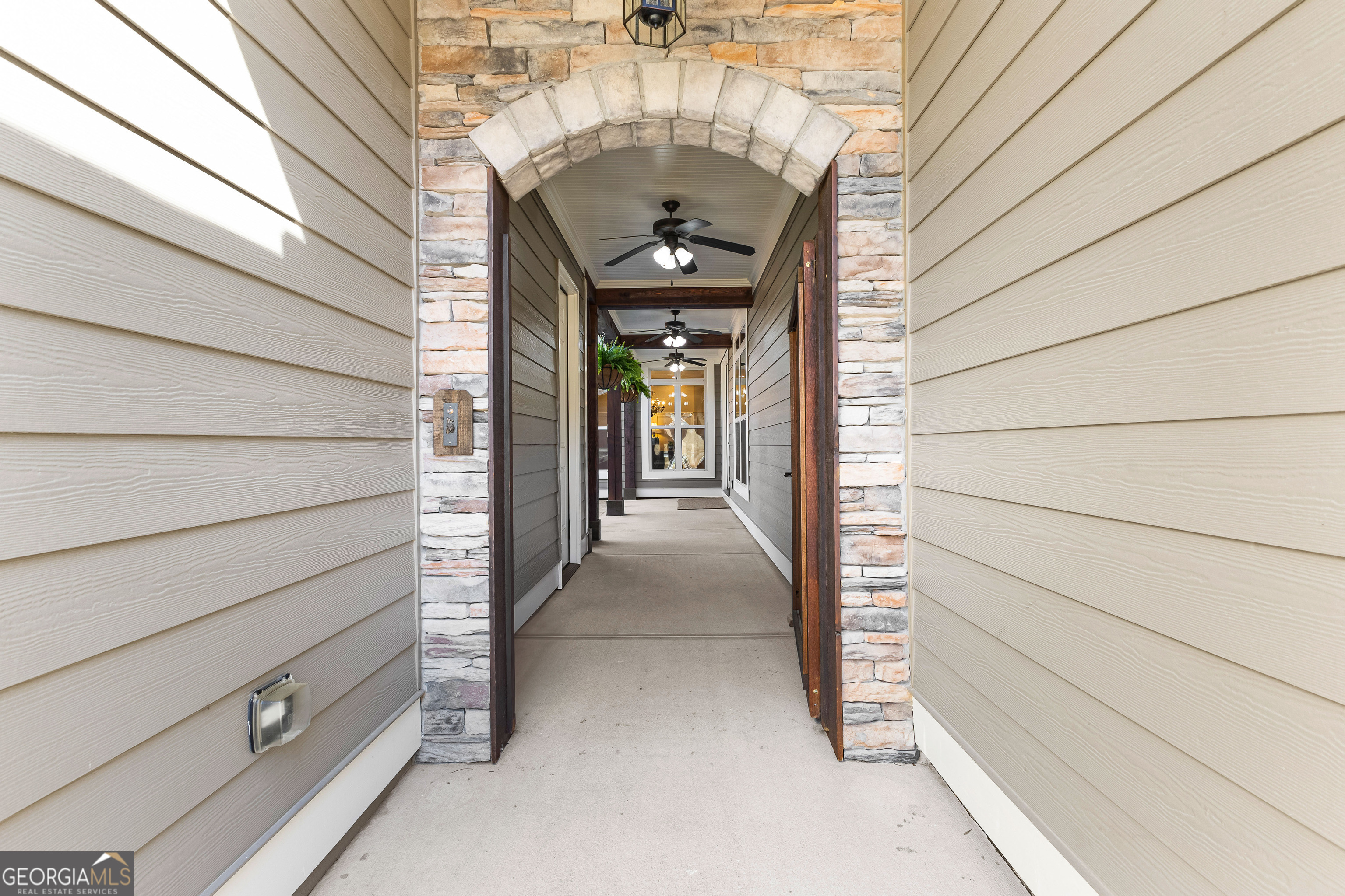 Peachtree City, Georgia 30269, United States, 6 Bedrooms Bedrooms, ,6 BathroomsBathrooms,Residential,Active,97127