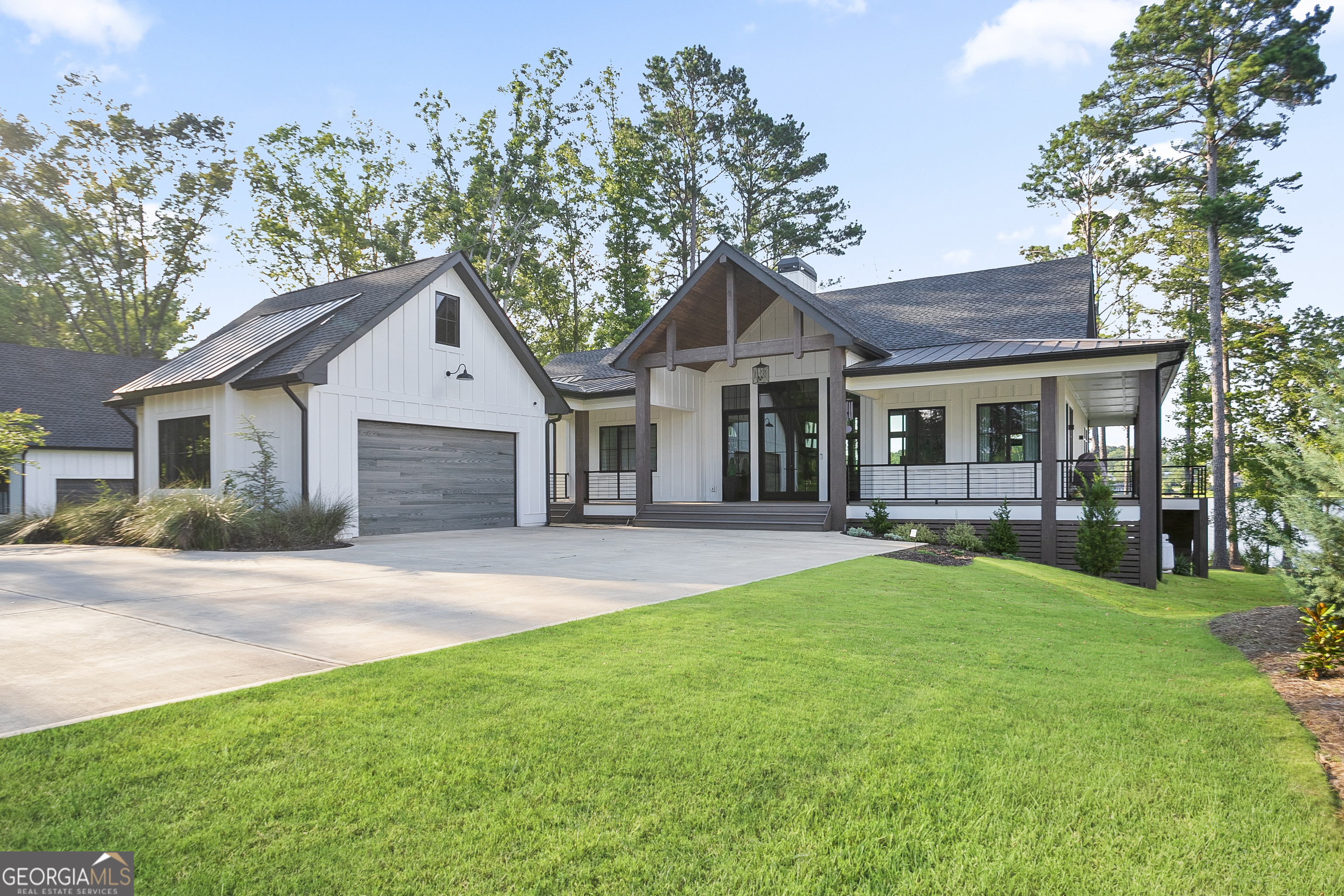 157 Lakeview DR