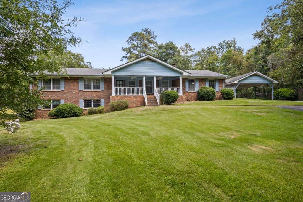 Photo of 2761 Valleydale Drive NW, Conyers, GA 30012 (MLS # 10827778)