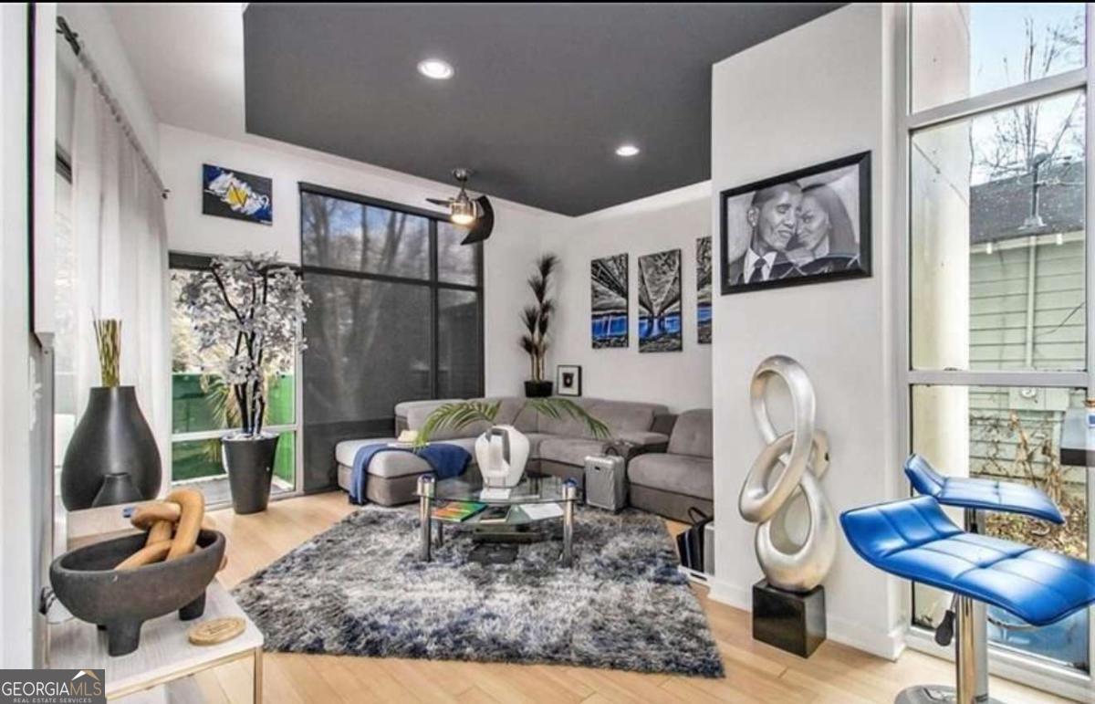 752 Moreland AVE SE 9