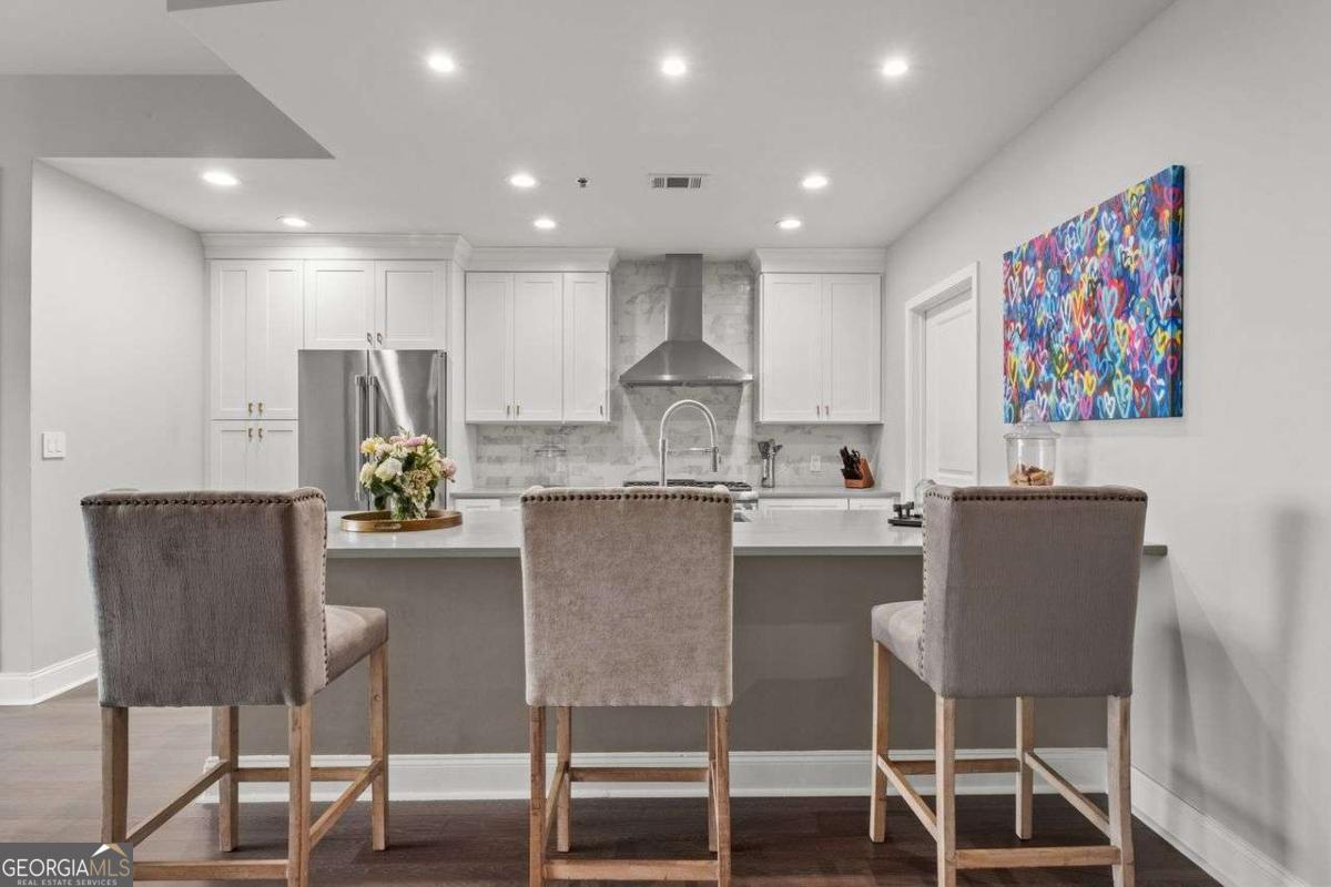 270 17TH ST NW 2804